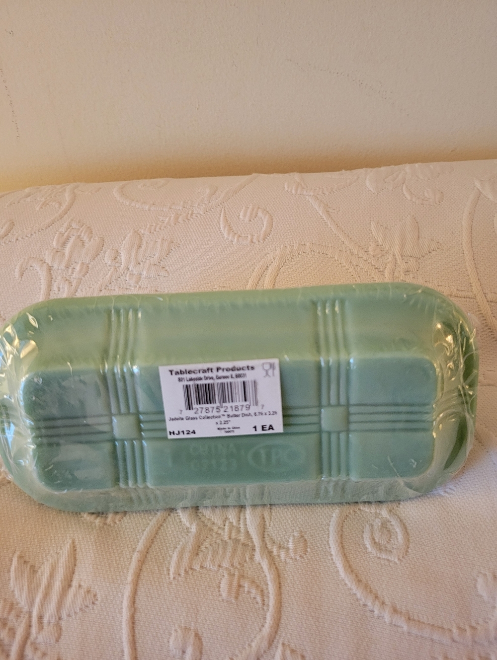 Jadeite Glass Collection Butter Dish. Inspired By Mid Century Opaque Collection. - Picture 3 of 4